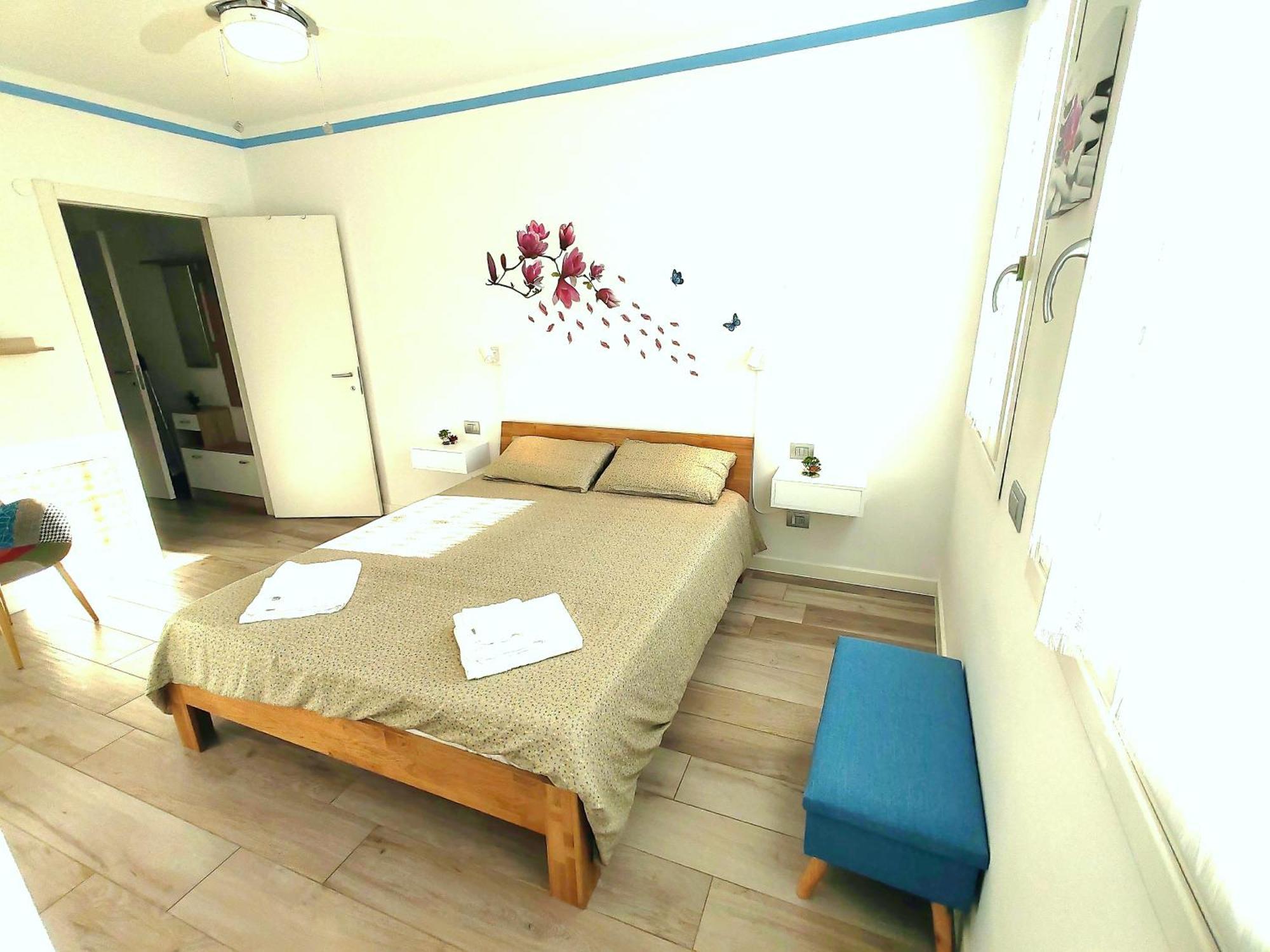 Butterfly Apt Suna Beach Verbania Exterior foto