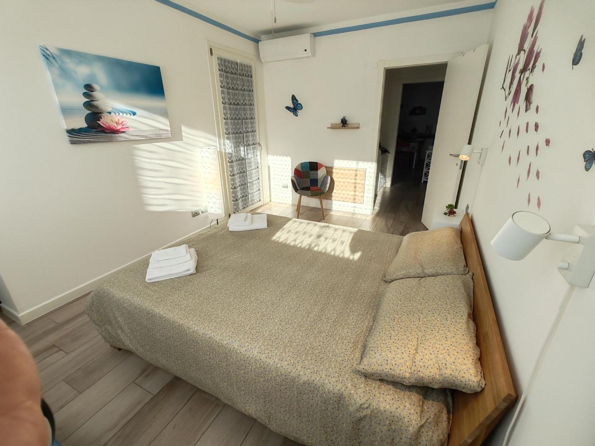 Butterfly Apt Suna Beach Verbania Exterior foto