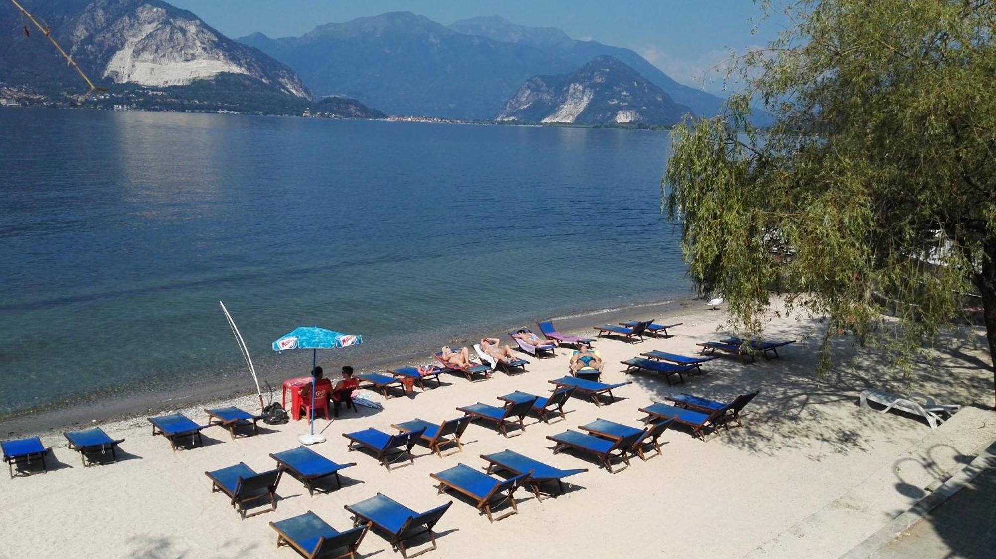 Butterfly Apt Suna Beach Verbania Exterior foto